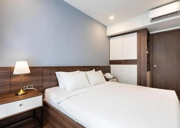 Spacious Apartment With City View In District 7